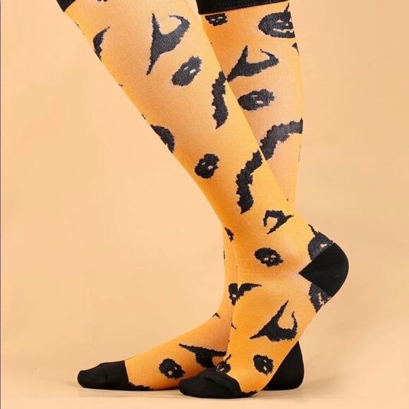 Halloween Thigh High Socks - Picture 1 of 3